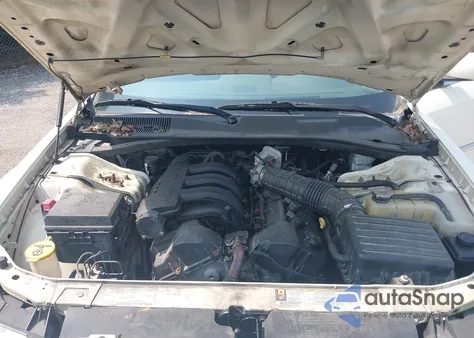 2008 Chrysler 300 Lx z USA, uszkodzony, nr VIN 2C3LA43R48H225478